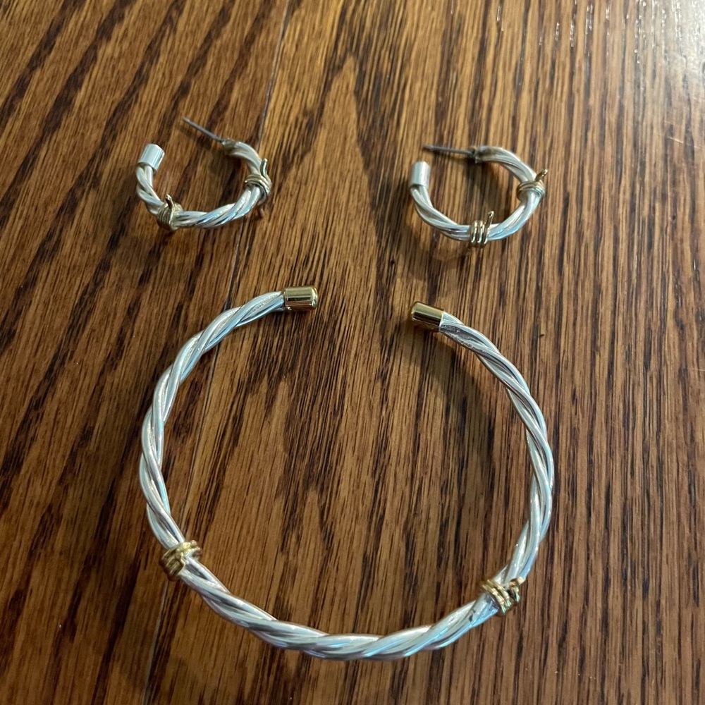 Montana Silversmiths bracelet and earrings set.